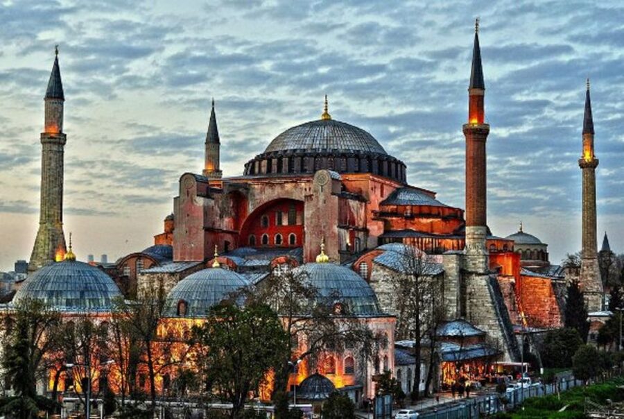 Istanbul: Old Town Tour and Bosphorus Lunch Cruise - Hotel Pickup to the Hippodrome: Starting Smart in Istanbul’s Old City