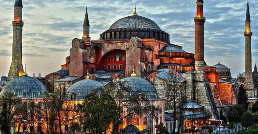 Istanbul: Old Town Tour and Bosphorus Lunch Cruise - The Cruise Part: Why Lunch on the Bosphorus Changes Everything