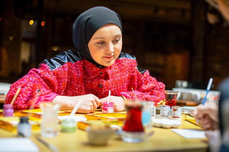 Istanbul: Ottoman Illumination & Gold Art Class w/ Snacks - Finding The Workshop: The Merhaba Sign and Easy Getting Seated
