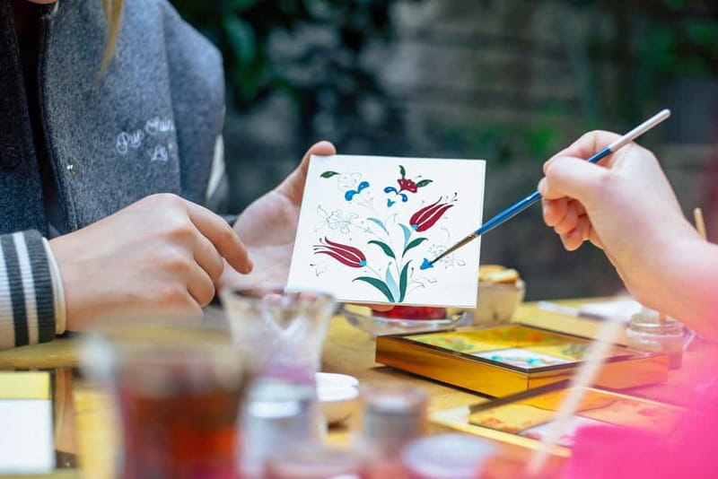 Istanbul: Ottoman Illumination & Gold Art Class w/ Snacks - Price and Value for a 3-Hour Art Class in Istanbul