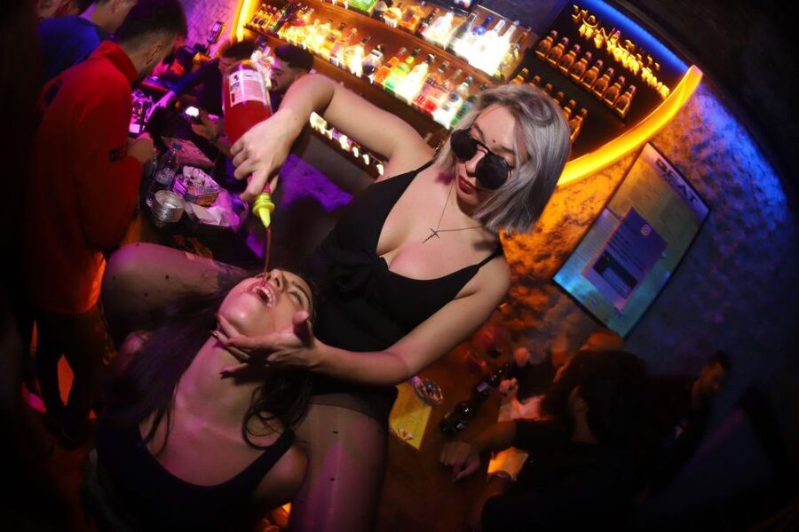 Istanbul: Party Pub Crawl with Party Bus - Who This Tour Suits, and Who Should Skip It