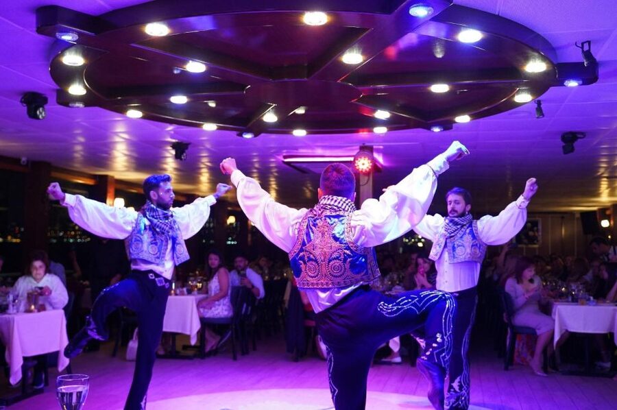 Istanbul: Pasha Istanbul Dinner Cruise - Dinner and drinks: what’s included, what to budget