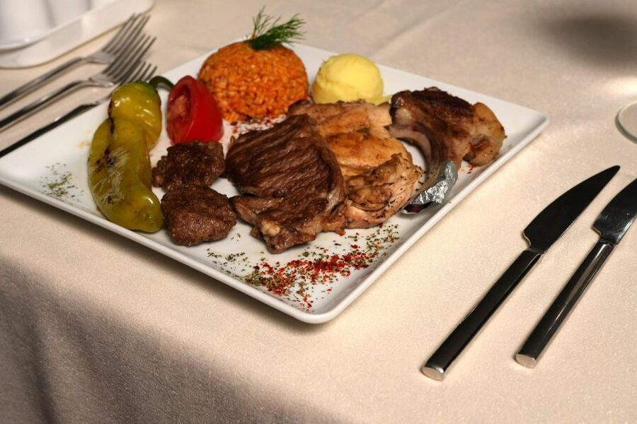 Istanbul: Pasha Istanbul Dinner Cruise - Who should book this Istanbul dinner cruise, and who should skip it