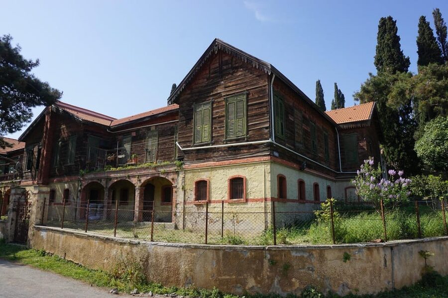Istanbul Princes island Tour visiting 2 island - Princes Islands Feel So Different From Istanbul