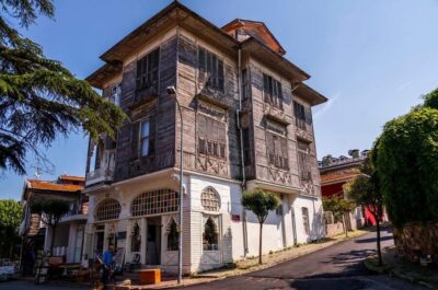 Istanbul Princes island Tour visiting 2 island
