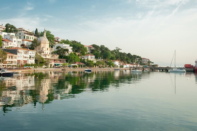 Istanbul Princes Island Tour with Lunch & Hotel Transfer - Heybeliada: the Princes Island most visitors skip