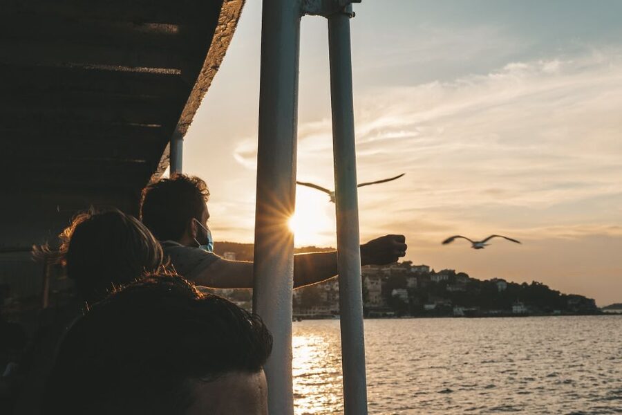 Istanbul: Princes' Islands Cruise w/Music, Lunch & Transfer - The ride out: private boat comfort, crowd level, and views
