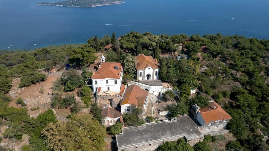 Istanbul: Princes Islands Walking Full-Day Tour - Bosphorus cruise, Golden Horn views, and the Fatih Sultan Bridge moment