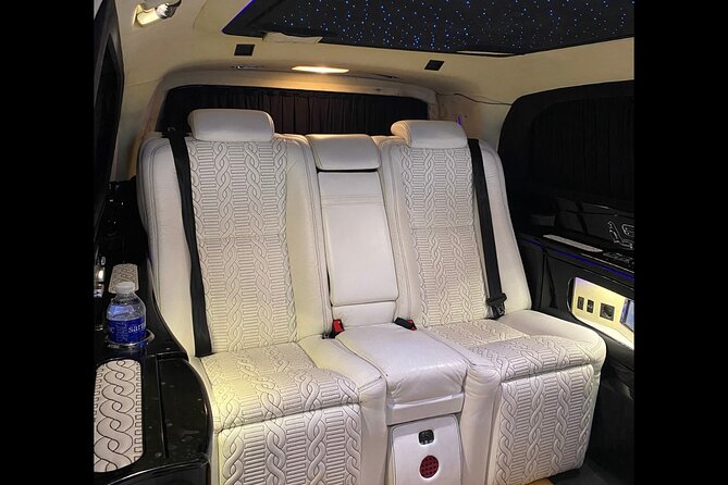 Istanbul Private Airport Transfer: IST & SAW VIP Mercedes - VIP Mercedes Meets Real Istanbul Streets