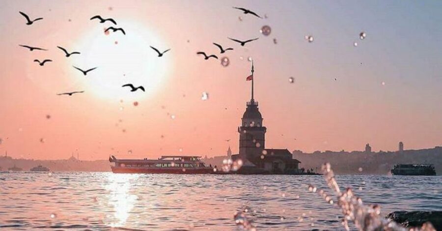 Istanbul: Private Bosphorus Cruise By Luxury Yacht - Price and value: what $259 per group really means
