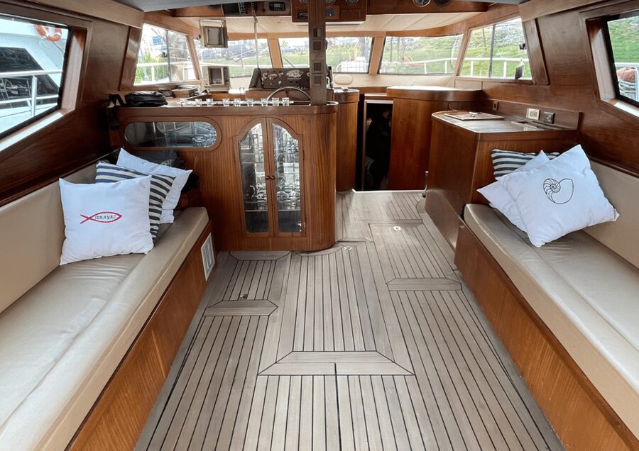 Istanbul: Private Bosphorus Cruise on Luxury Yacht - How the 1-hour cruise plays out in real life