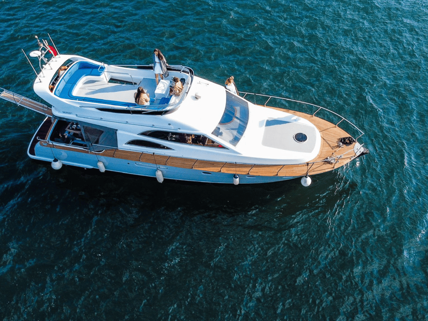 Istanbul: Private Bosphorus Tour On Luxury Yacht - Comfort and Safety Tips for a 2-Hour Luxury Yacht Ride