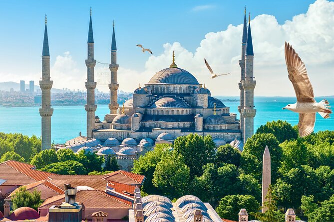 Istanbul: Private City Highlights Tour with Balat & Fener - Hippodrome and Sultanahmet Square: setting the stage before the icons