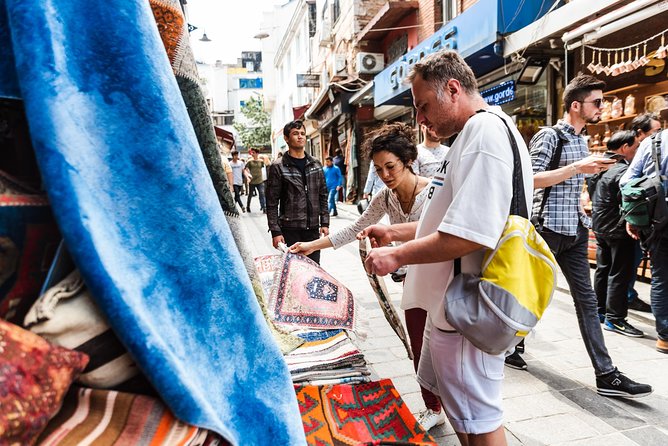 Istanbul: Private Custom Tour of Markets & Bazaars with a Local - How a private bazaar tour turns confusion into a shopping plan