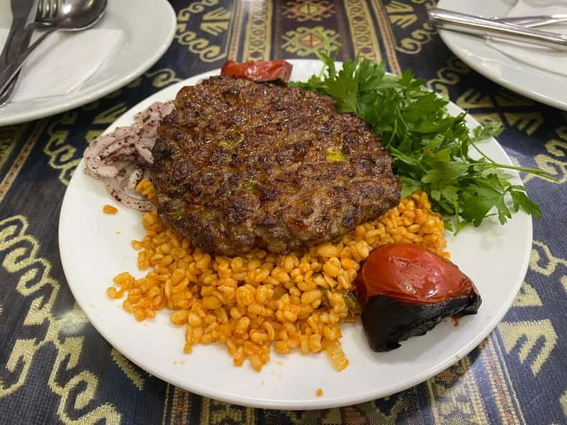 Istanbul: Private Food and City Tour with a Local Host - Price and what your money really buys: $85 plus a food tab