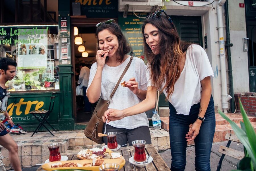 Istanbul: Private Guided Food Tour with 10 Tastings - Who this Istanbul 10-tasting tour fits best