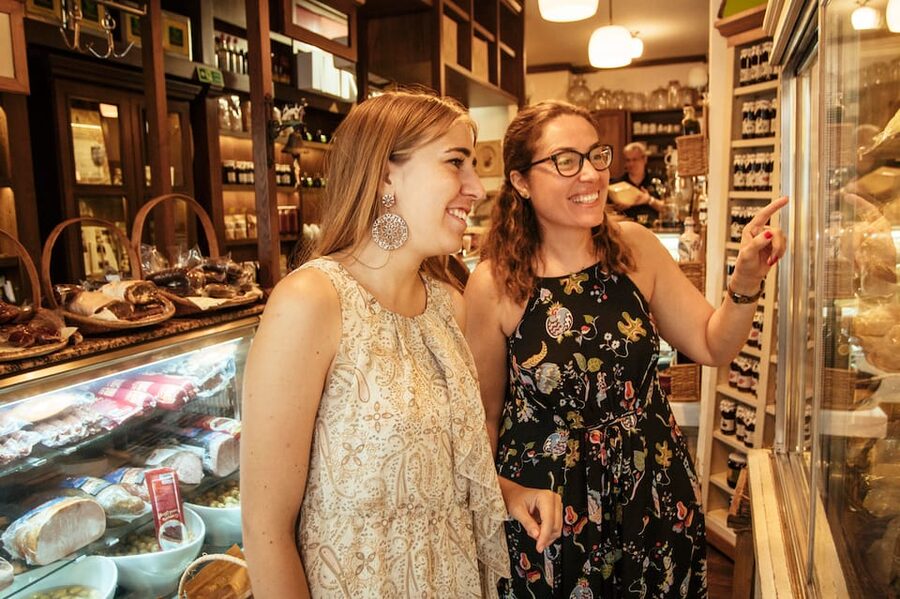 Istanbul: Private Guided Food Tour with 10 Tastings - Street-level Istanbul sights: highlights along the way and port-area walking