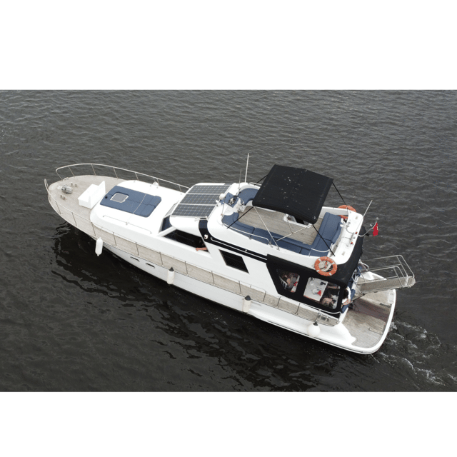 İstanbul:Private Luxury Yacht on Bosphorus 14 Meter(46 feet) - Should you book this Bosphorus yacht rental