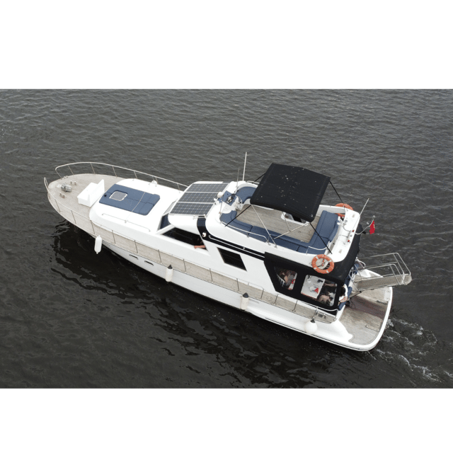 İstanbul:Private Luxury Yacht on Bosphorus 14 Meter(46 feet) - Price and value: $325 per group up to 10 people