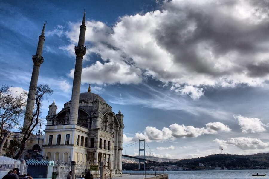 Istanbul: Private Old City Tour with Bosphorus Cruise - Hagia Sophia: What the First Hour Is Really For