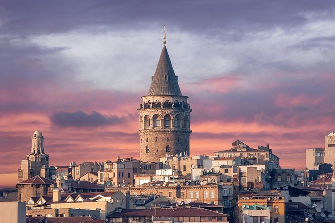 Istanbul Private Walking Tour: Highlights & Gems with a Local - Topkapi Palace gardens and a calmer pace by the water