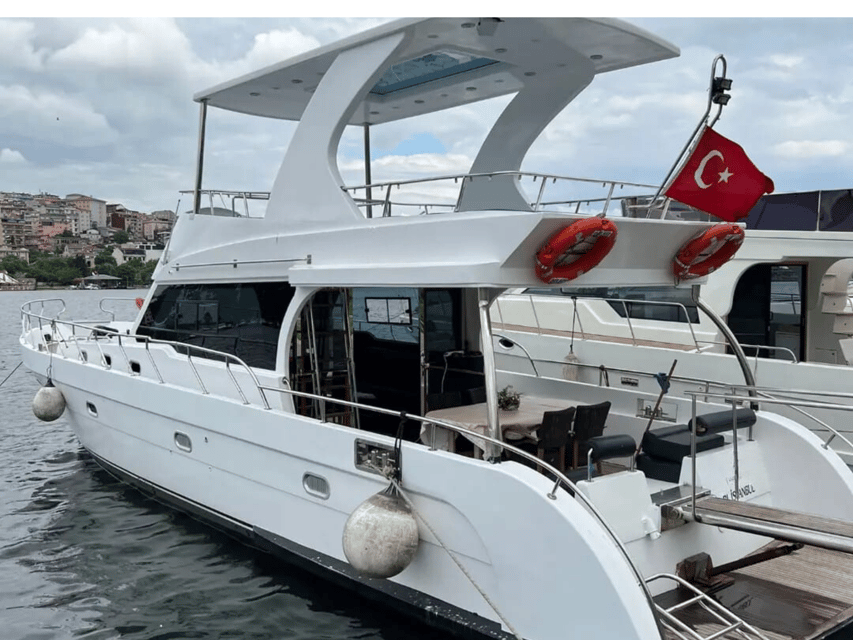 Istanbul: Private Yacht Organization on Bosphorus (14 Meter) - Practical tips for a smoother Bosphorus cruise day