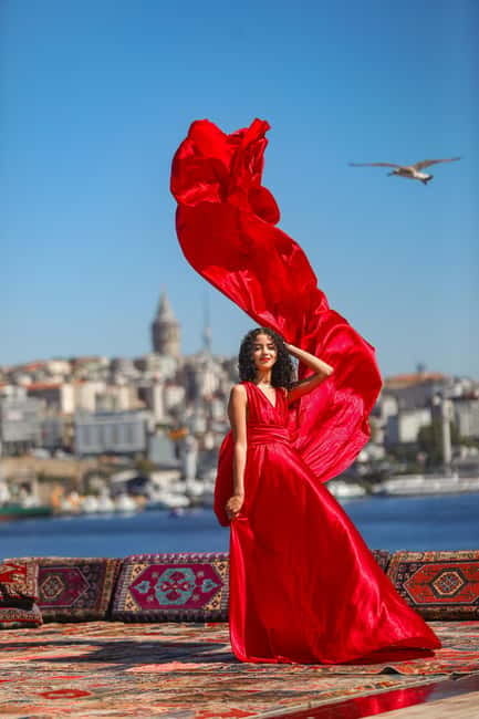 Istanbul: Professional Private Rooftop, Indoor Photoshoot - How the Shoot Works in Real Time: Meet, Dress, Pose, Deliver