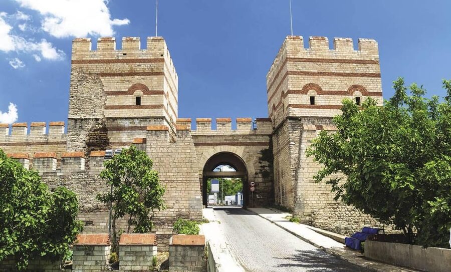 Istanbul Revealed: Historic Pathways and Bosphorus Serenity - Key things to know before you go