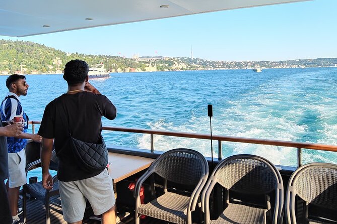 Istanbul's Golden Hour: Bosphorus Sunset Cruise By Boat - The Asian Side Stop: Beylerbeyi and a Palace Facade Shot