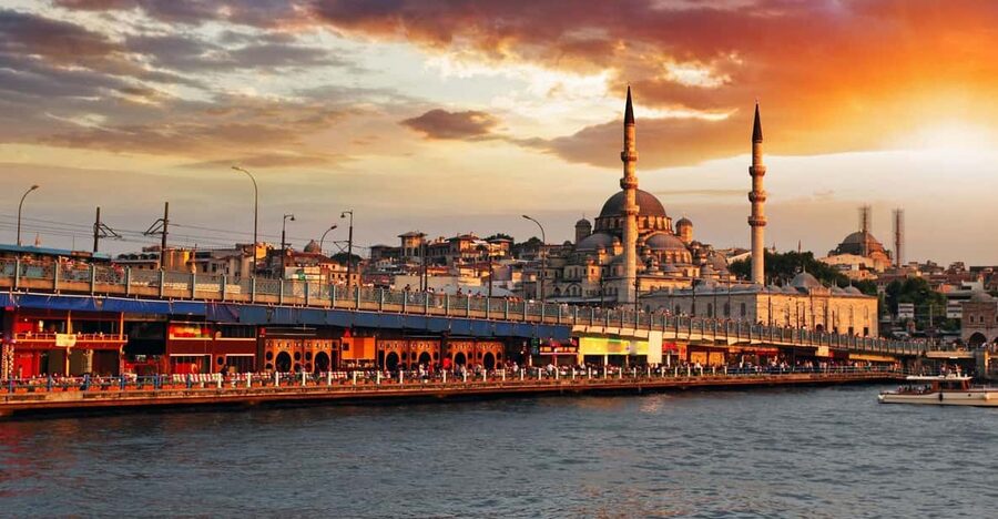 Istanbul: Semi Private Bosphorus Tour - Semi-private feel, guide-led clarity, and transfers that make sense