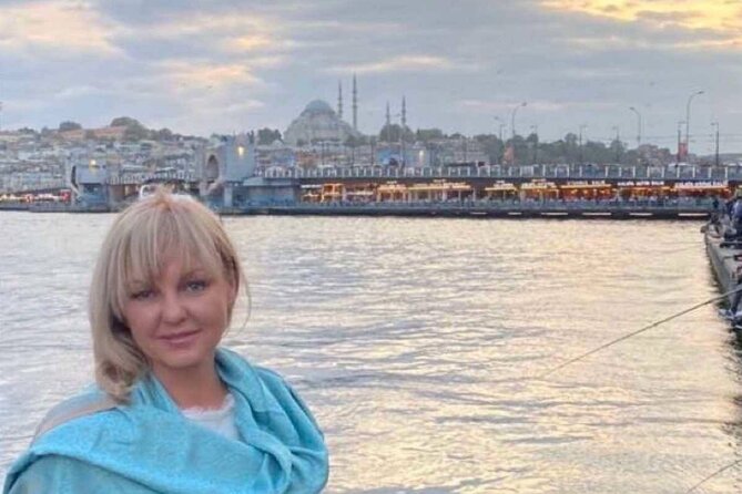 ISTANBUL SIGNATURE : Private Full-Day Guided City Tour - Blue Mosque interiors: İznik tiles and the soft stained-glass glow