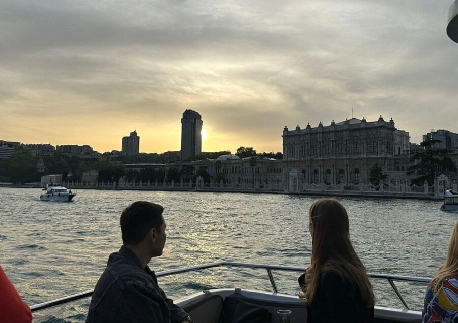 Istanbul: Small-Group Luxury Yacht Sunset Cruise w/ Snacks - Should you book this Bosphorus sunset yacht cruise?