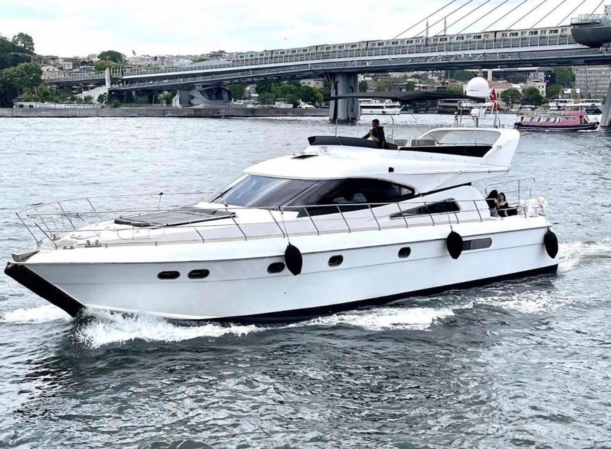 Istanbul: Small-Group Luxury Yacht Sunset Cruise w/ Snacks - Your route: a Bosphorus skyline tour in landmark order