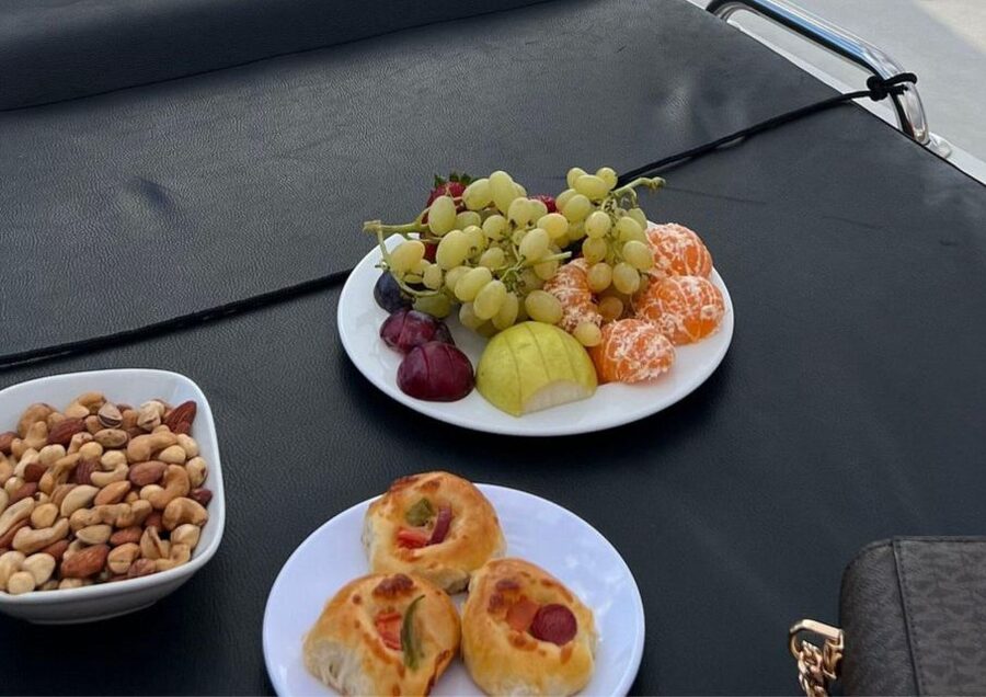 Istanbul: Small-Group Luxury Yacht Sunset Cruise w/ Snacks - The 6-language audio guide app, and what it does well