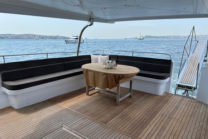 Istanbul: Small-Group Yacht Cruise with Snacks, Sunset or Daytime - The Route: Europe to Asia Views, Plus a Real Photo Break at Galata Bridge