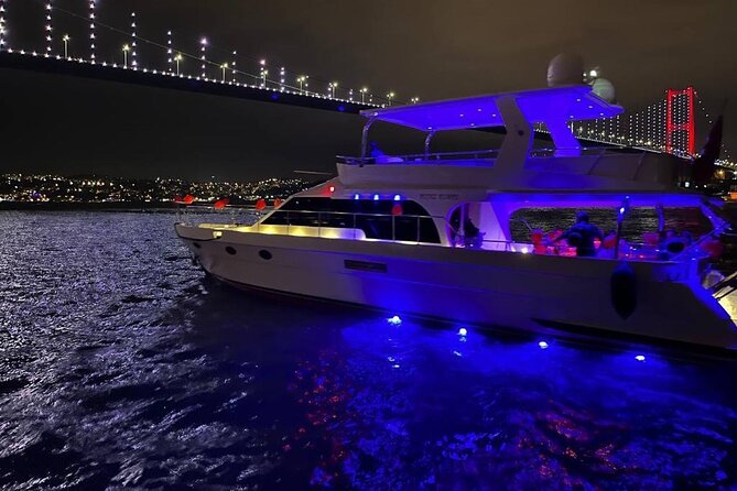 Istanbul: Small-Group Yacht Cruise with Snacks, Sunset or Daytime - Maiden’s Tower, Uskudar Views, and the Old-City Frame Around the Golden Horn