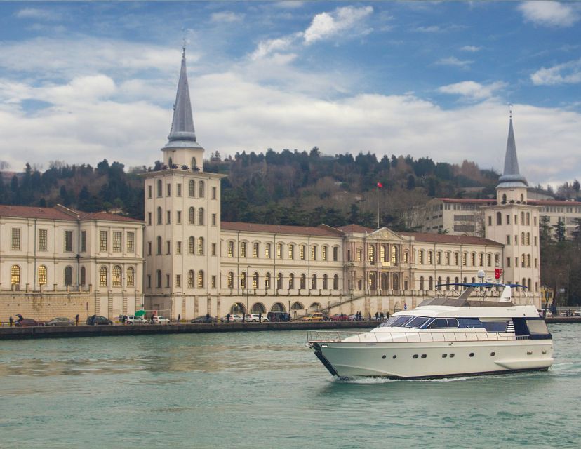 İstanbul: Sunset Cruise with Refreshments - The live guide in English, and how to get the most from the narration