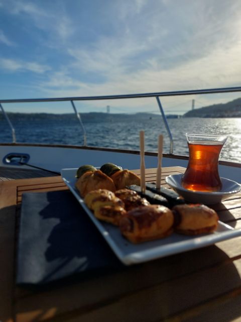Istanbul: Sunset Yacht Cruise on the Bosphorus with Transfer - Why a Bosphorus sunset cruise feels worth it