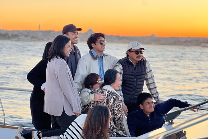 Istanbul Sunset Yacht Cruise on the Bosphorus with Transfers - Bosphorus Sunset Views, Without the Walking Marathon