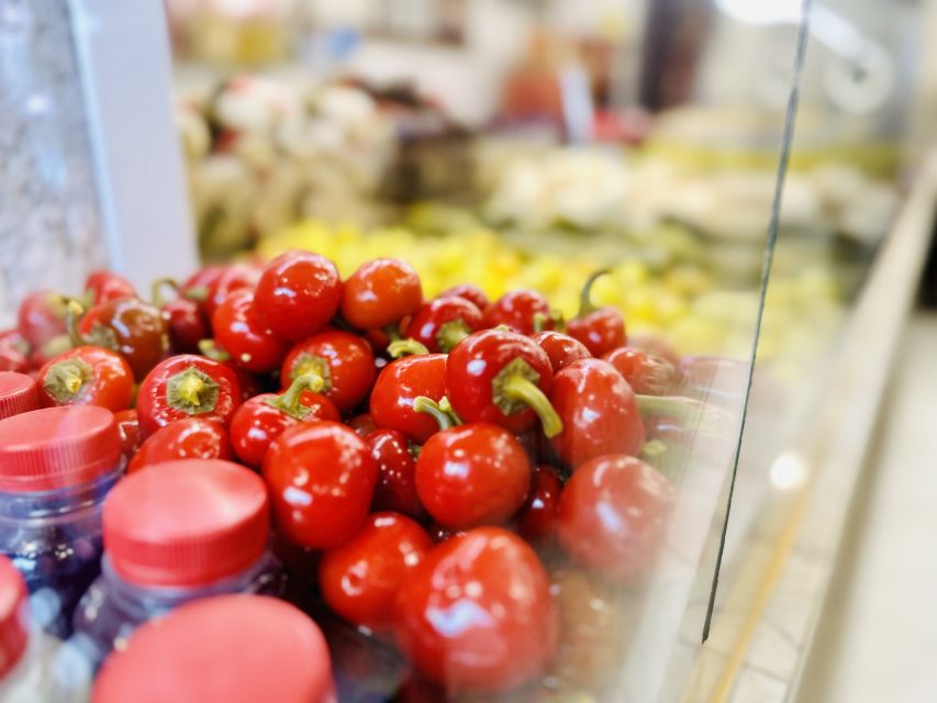 Istanbul: Taste of Turkey with Europe & Asia by Ferry - Guide-led value: the difference between hearing and tasting