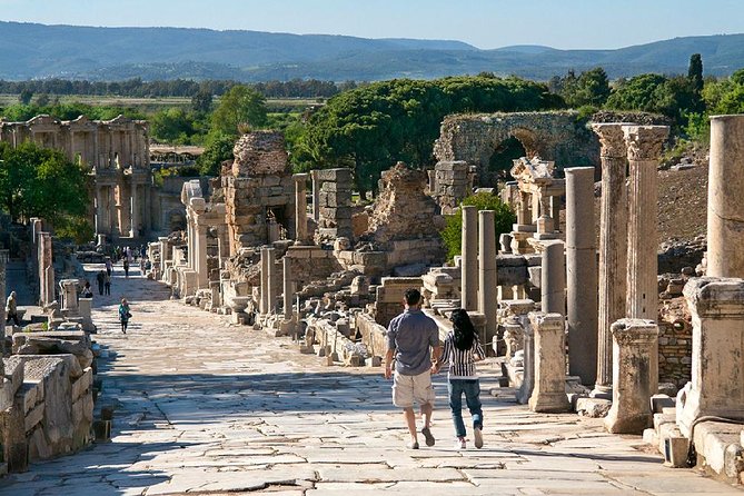 Istanbul to Ephesus Full Day Private Tour with Domestic Flights - Istanbul pickup to Sabiha Gökçen: start with less stress