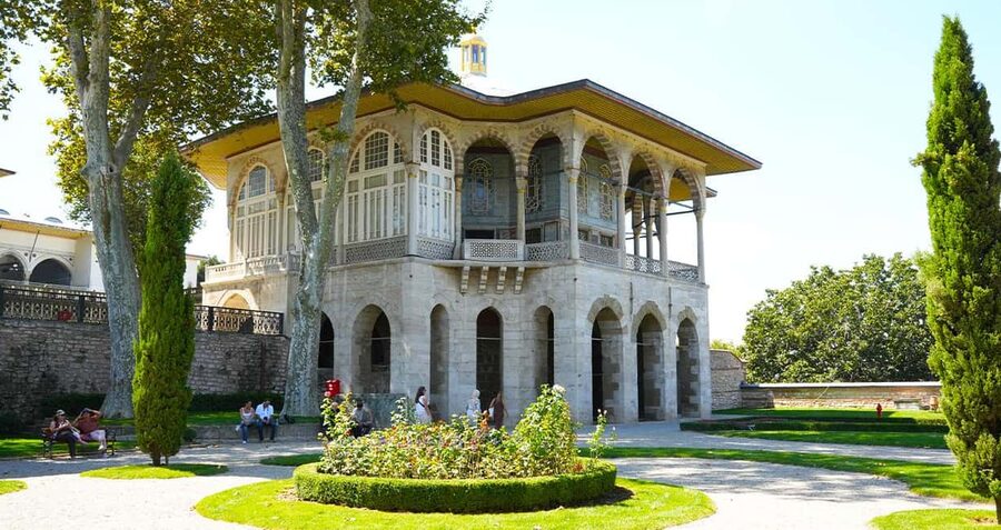 Istanbul: Topkapi, Harem Small Group Guided Tour & Historian - The Harem Portion: 30 Minutes in the Chambers