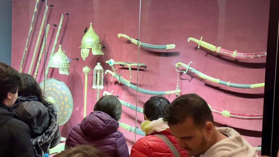 Istanbul Topkapı Palace and Harem Guide Tour - The Harem visit: sultans’ private quarters in a shorter, focused stop
