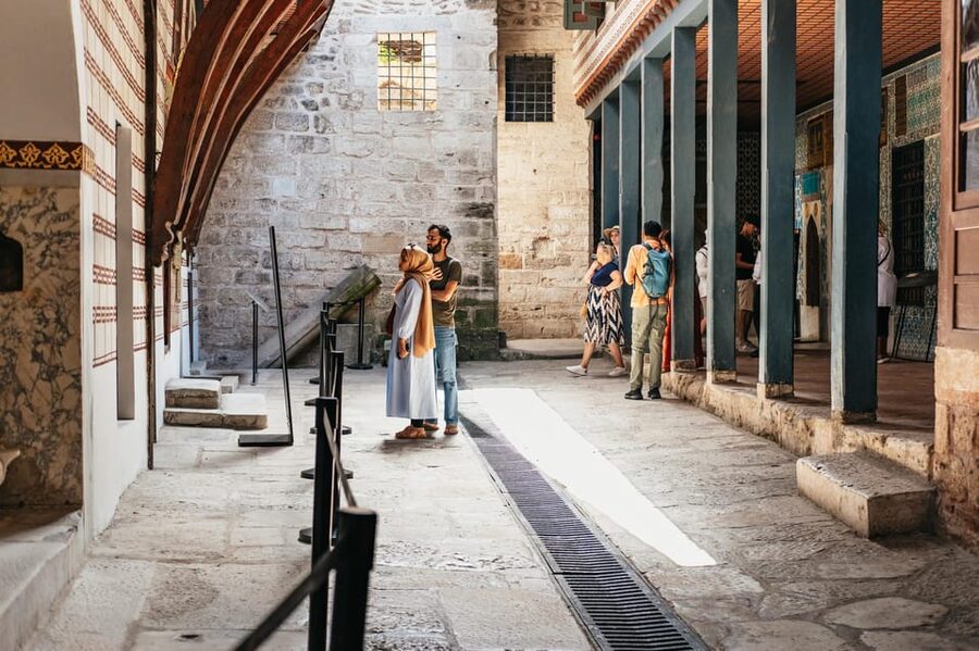 Istanbul: Topkapi Palace and Harem Guided Tour with Ticket - Price and Value: What $55 Buys You in Real Time