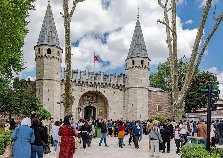 Istanbul: Topkapi Palace and Harem Ticket with Audio Guide - The 1.5 Hour Escort: Getting Your Bearings at Topkapi
