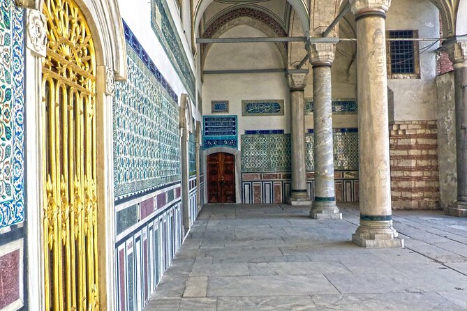 Istanbul: Topkapi Palace Guided Tour and Skip The Line - Hagia Irene Museum: A Short Stop With Its Own Personality
