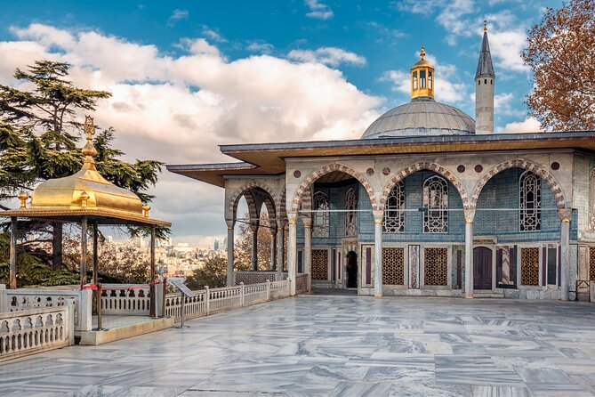 Istanbul: Topkapi Palace Guided Tour and Skip The Line - Price and Value: Worth It for Speed, Not for the Full Palace