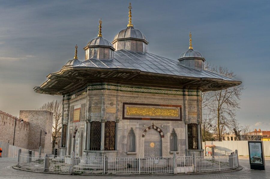 Istanbul: Topkapi Palace Skip-the-Line Ticket & Guided Tour - Price and value: what you’re really paying for