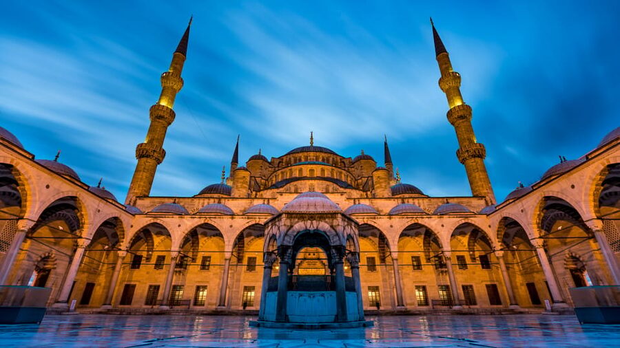 Istanbul: Tour of Hagia Sophia and Blue Mosque By Night - Practical tips to get more out of your 3-hour loop