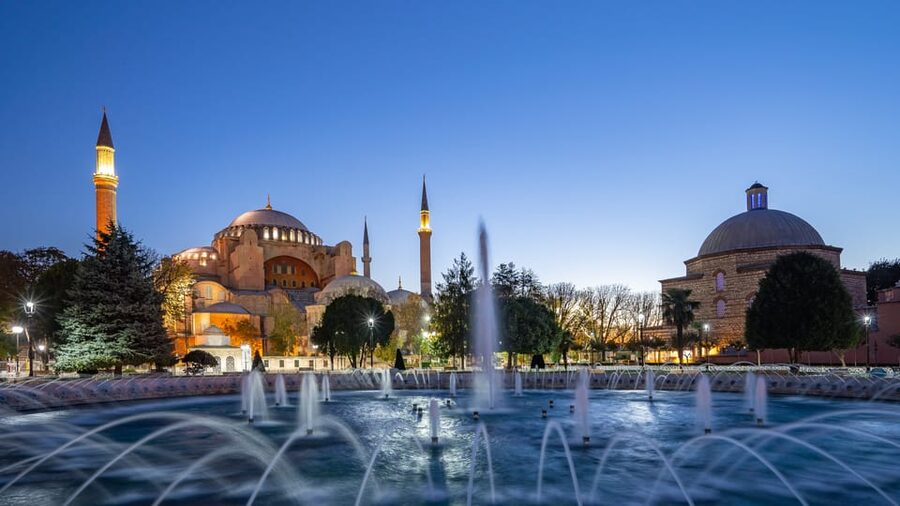 Istanbul: Tour of Hagia Sophia and Blue Mosque By Night - Sultan Ahmed Mosque (Blue Mosque): six minarets and guided context